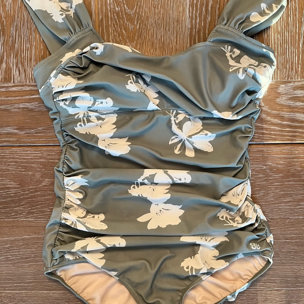 EUC Albion Fit Paradise Lost One Piece, Large